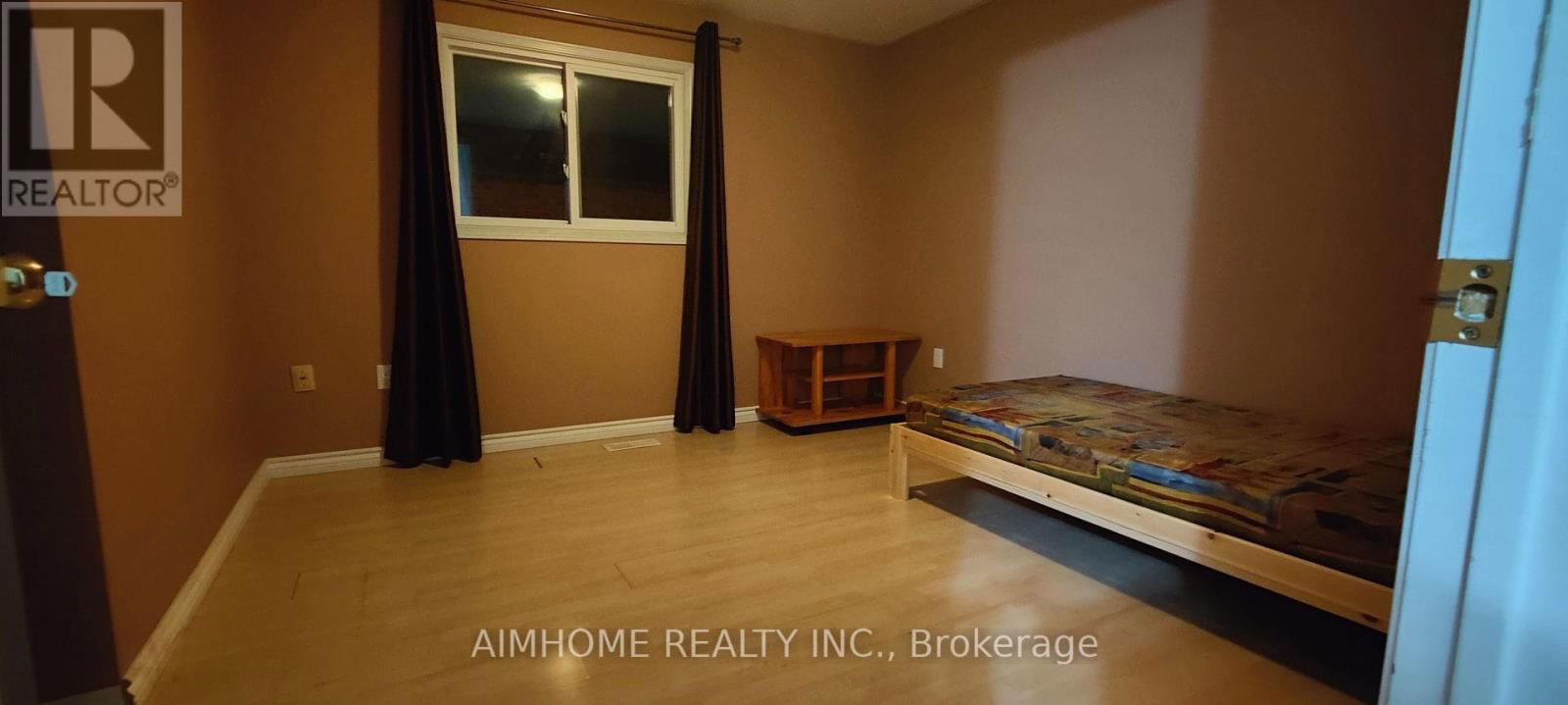 71 ASHMORE CRESCENT Image 15