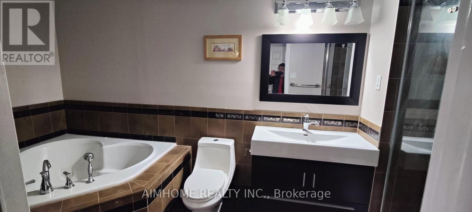 71 ASHMORE CRESCENT Image 22