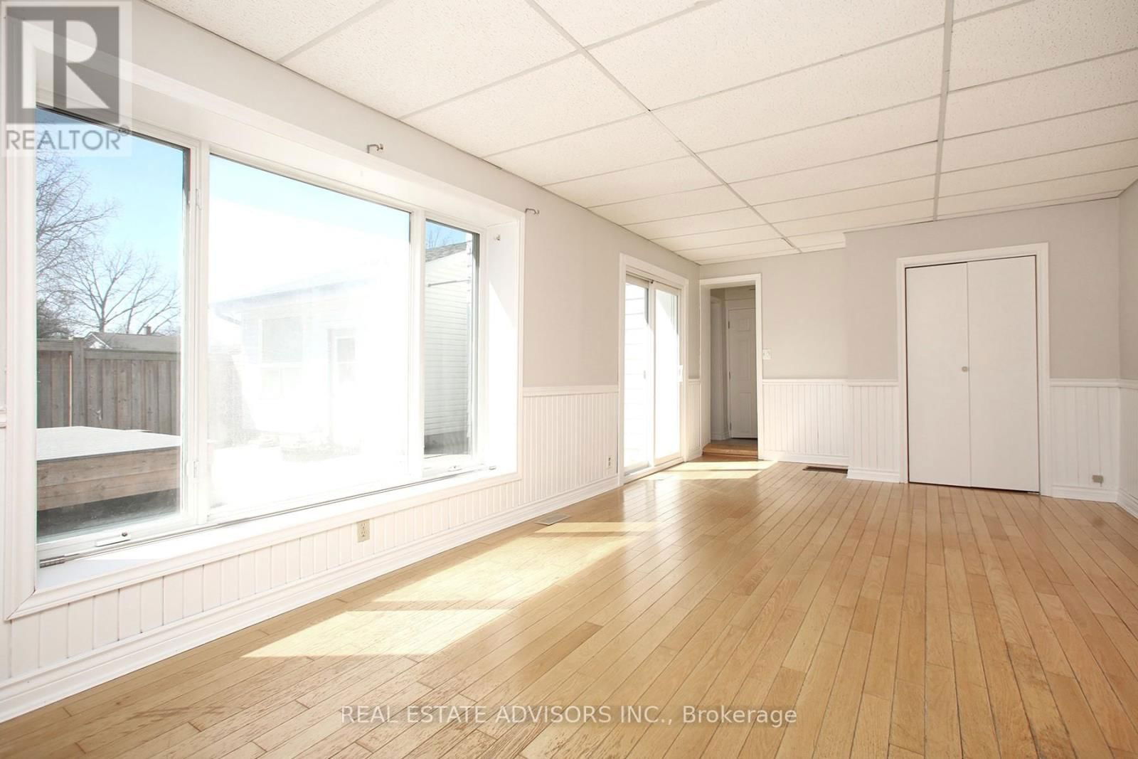 7 ELIZABETH STREET Image 13