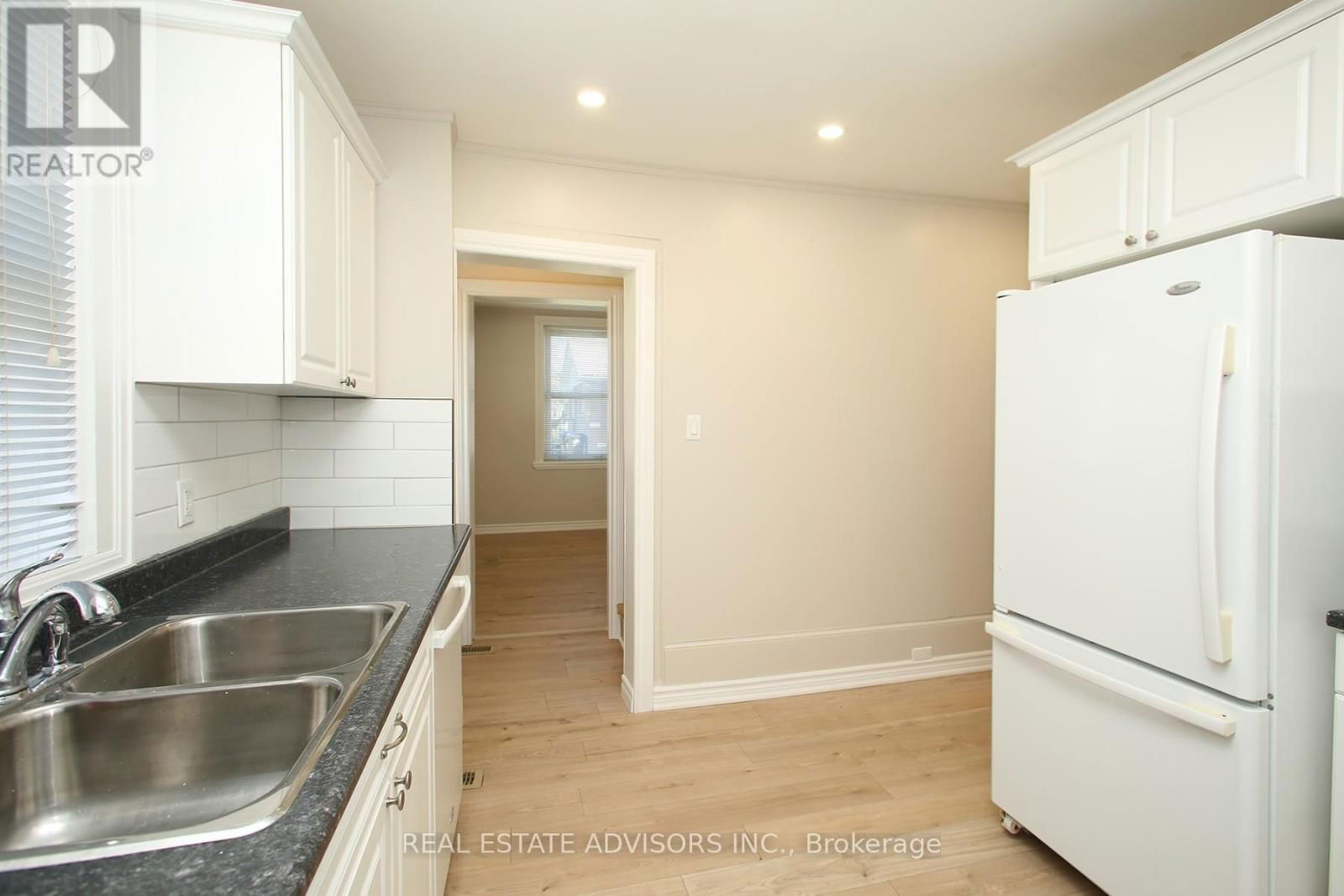 7 ELIZABETH STREET Image 7