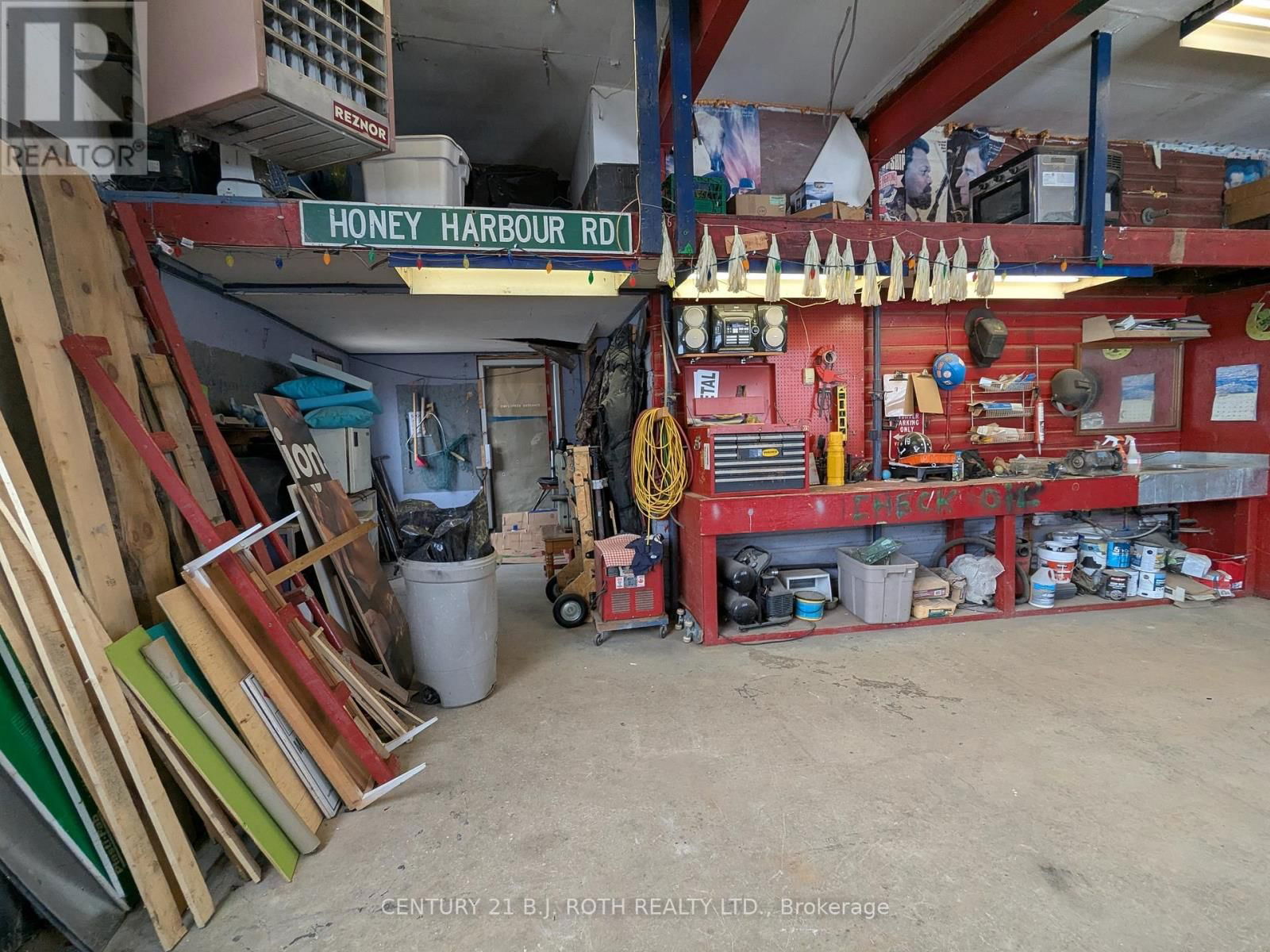 3 - 1341 KILLARNEY BCH ROAD Image 9