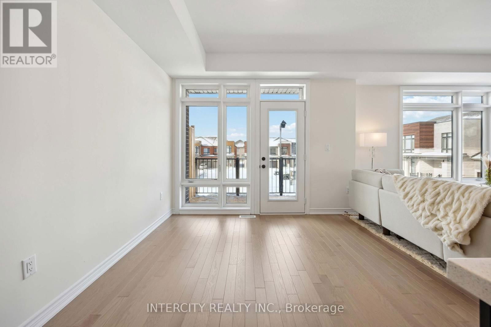 43 GRIFFITH STREET Image 13