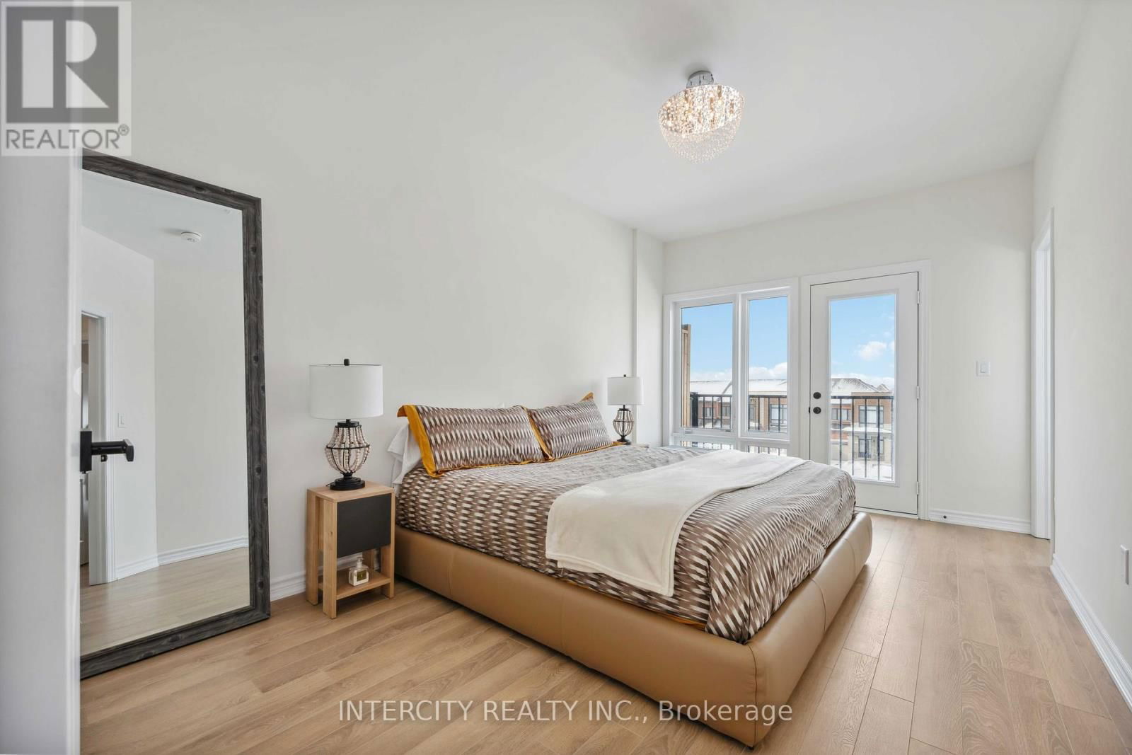 43 GRIFFITH STREET Image 22