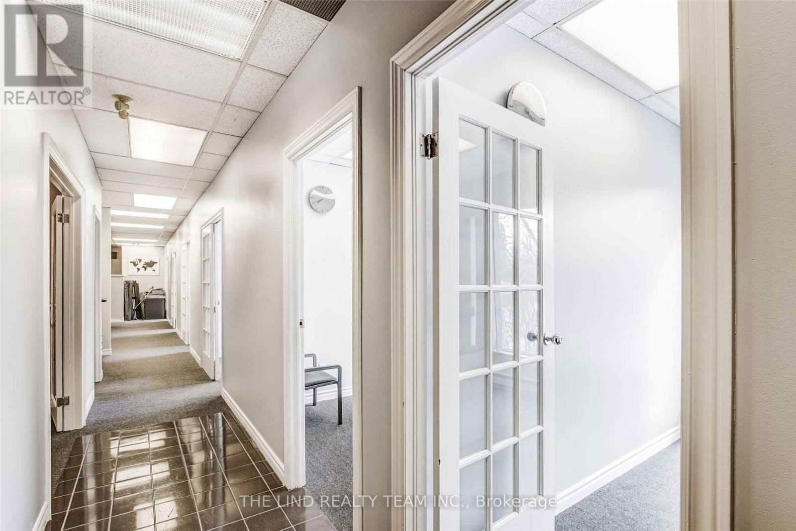 202 - 15105 YONGE STREET Image 5