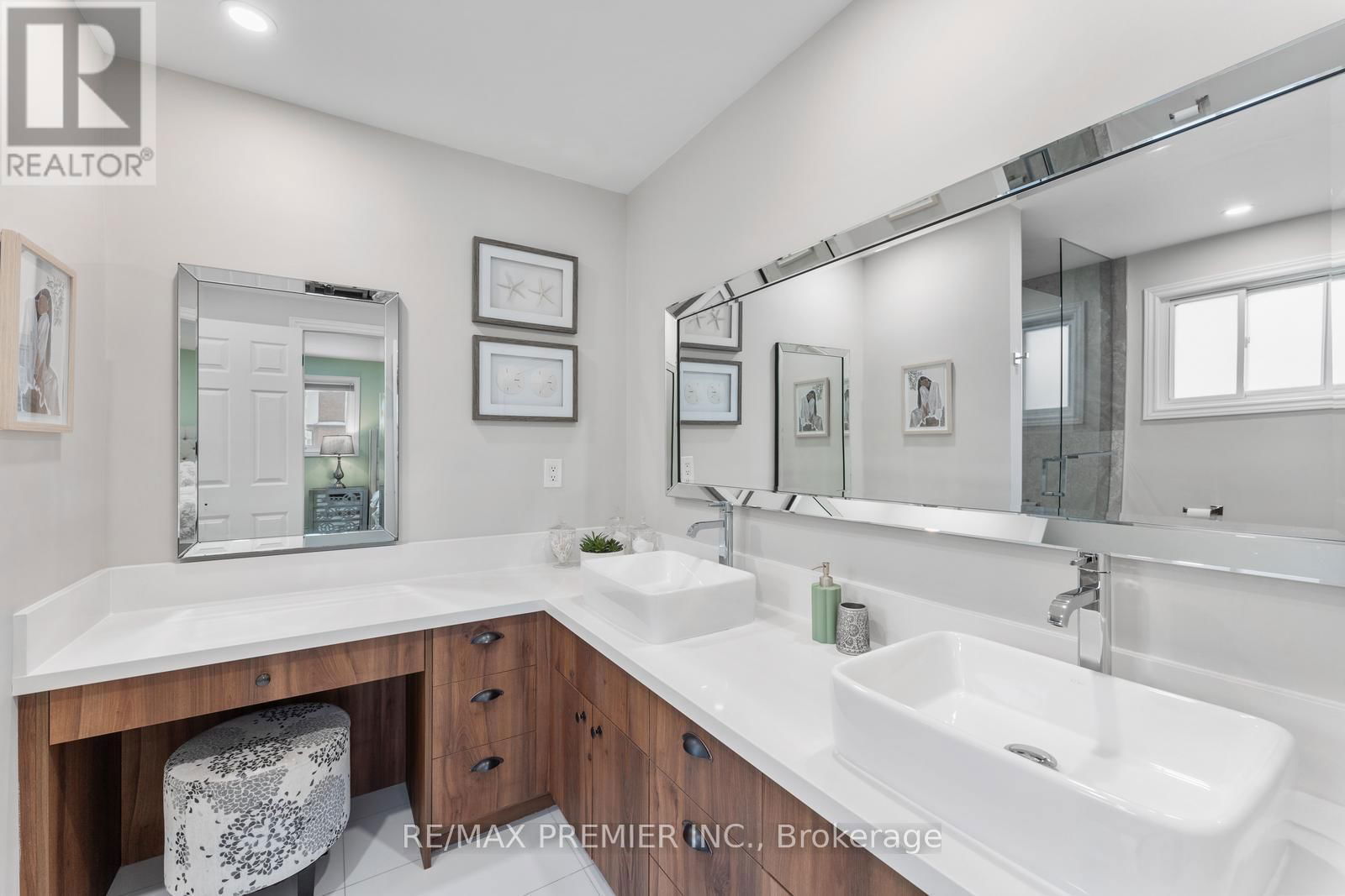19 CLAUDIA AVENUE Image 19