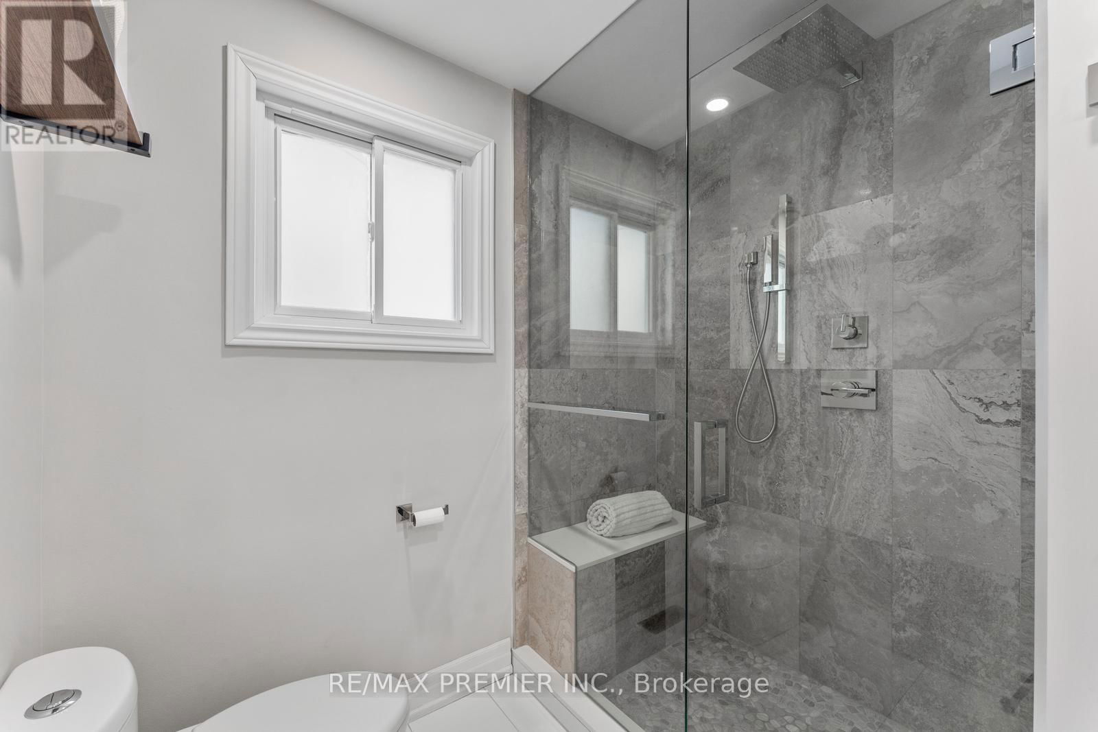 19 CLAUDIA AVENUE Image 20