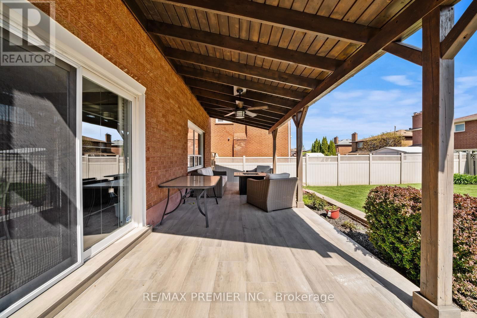 19 CLAUDIA AVENUE Image 32