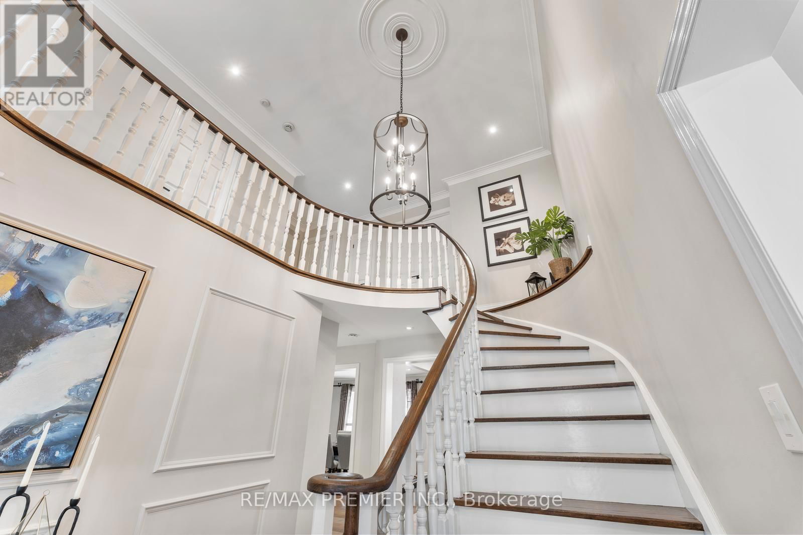19 CLAUDIA AVENUE Image 7