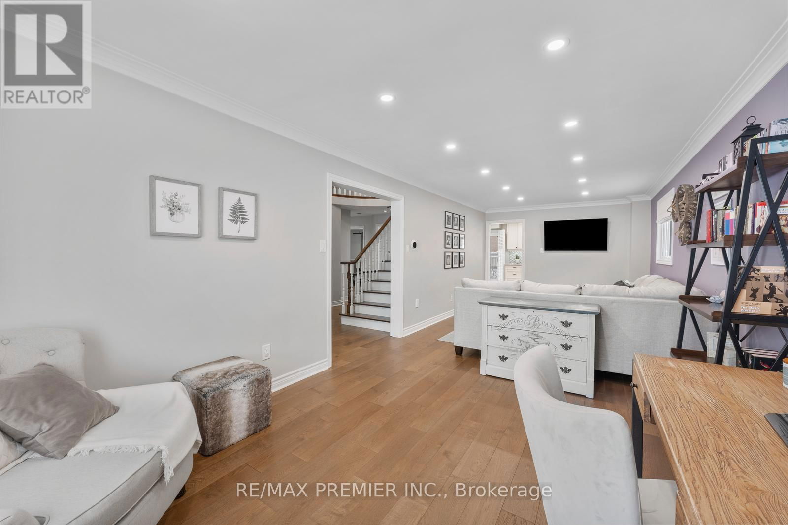 19 CLAUDIA AVENUE Image 9