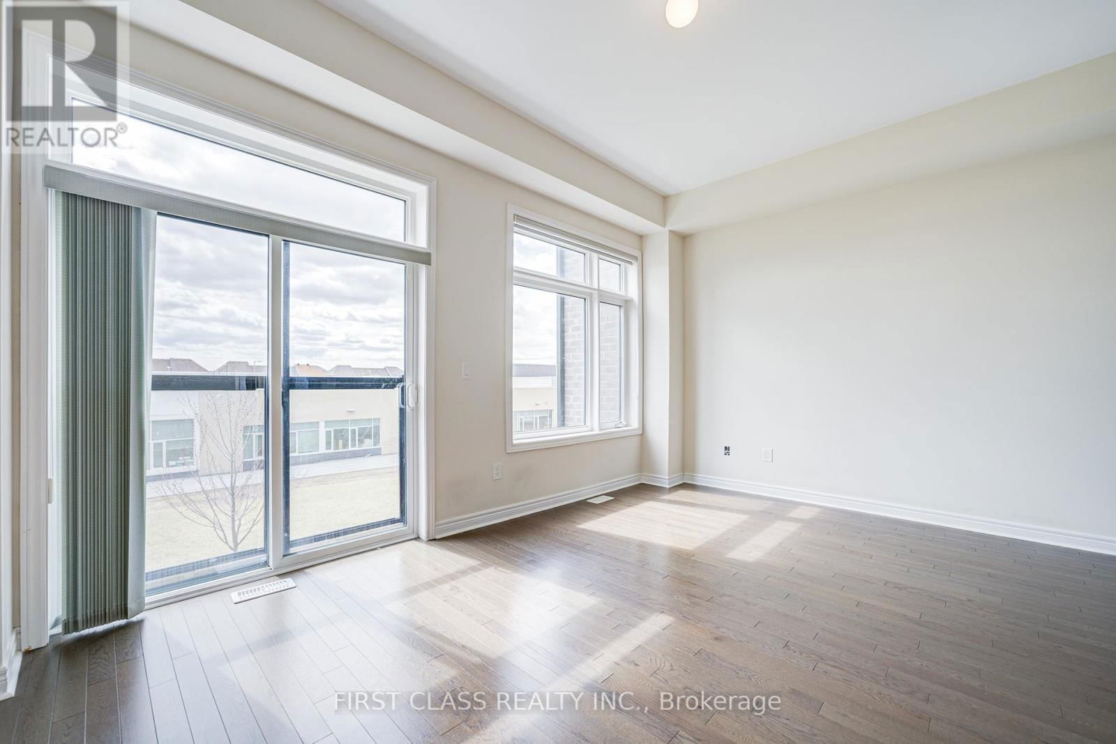 25 LASKIN DRIVE Image 21