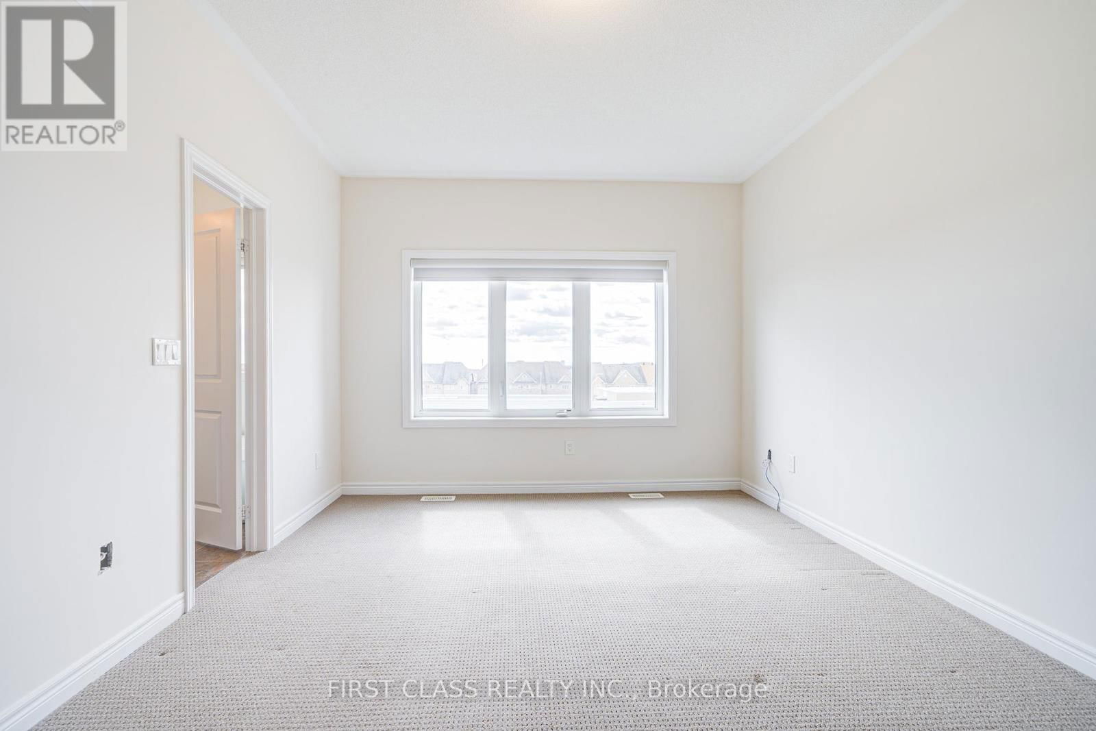 25 LASKIN DRIVE Image 29