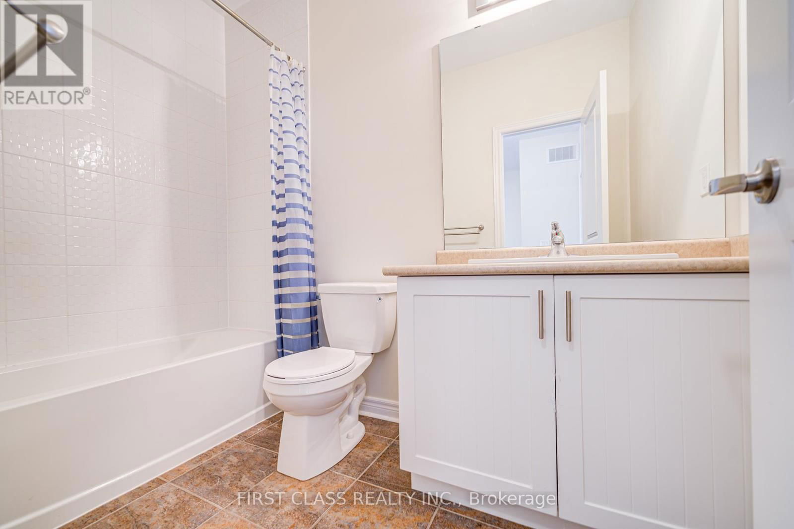 25 LASKIN DRIVE Image 38
