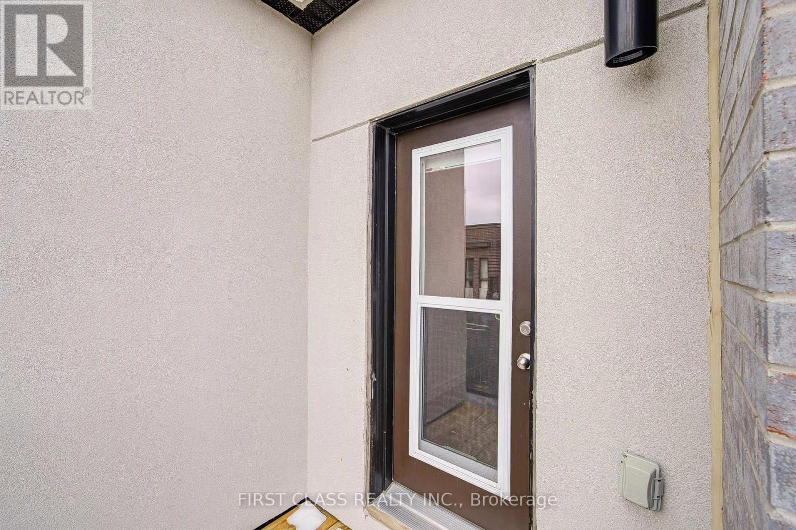 25 LASKIN DRIVE Image 42