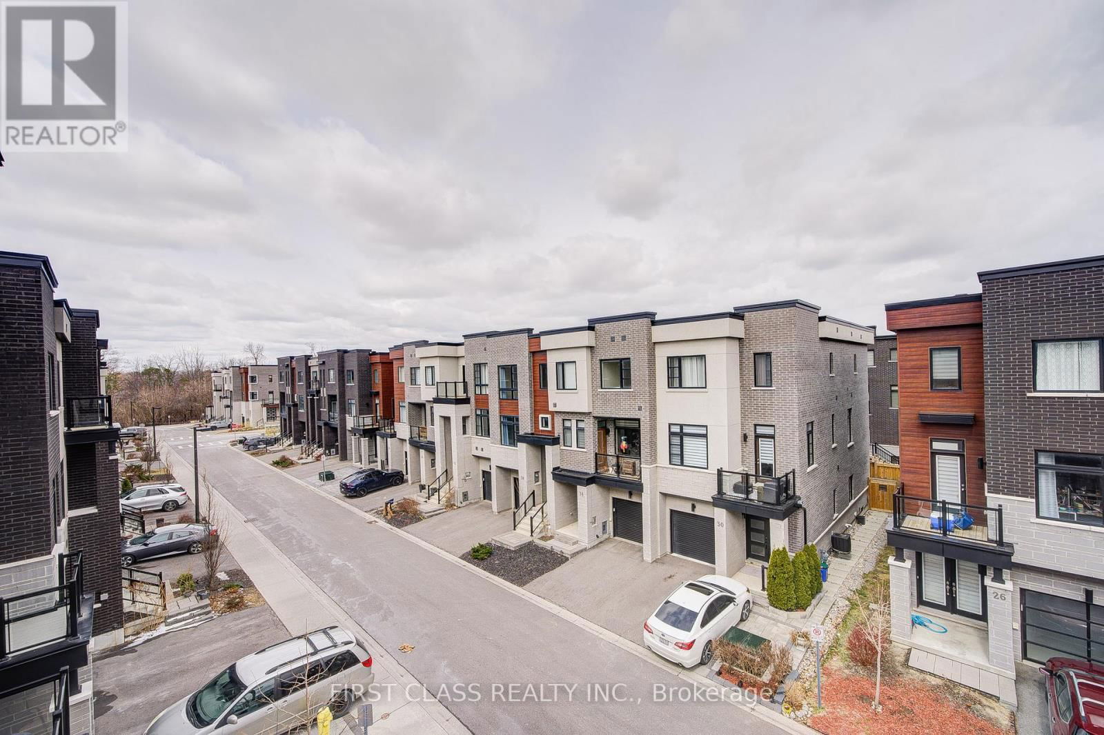 25 LASKIN DRIVE Image 44