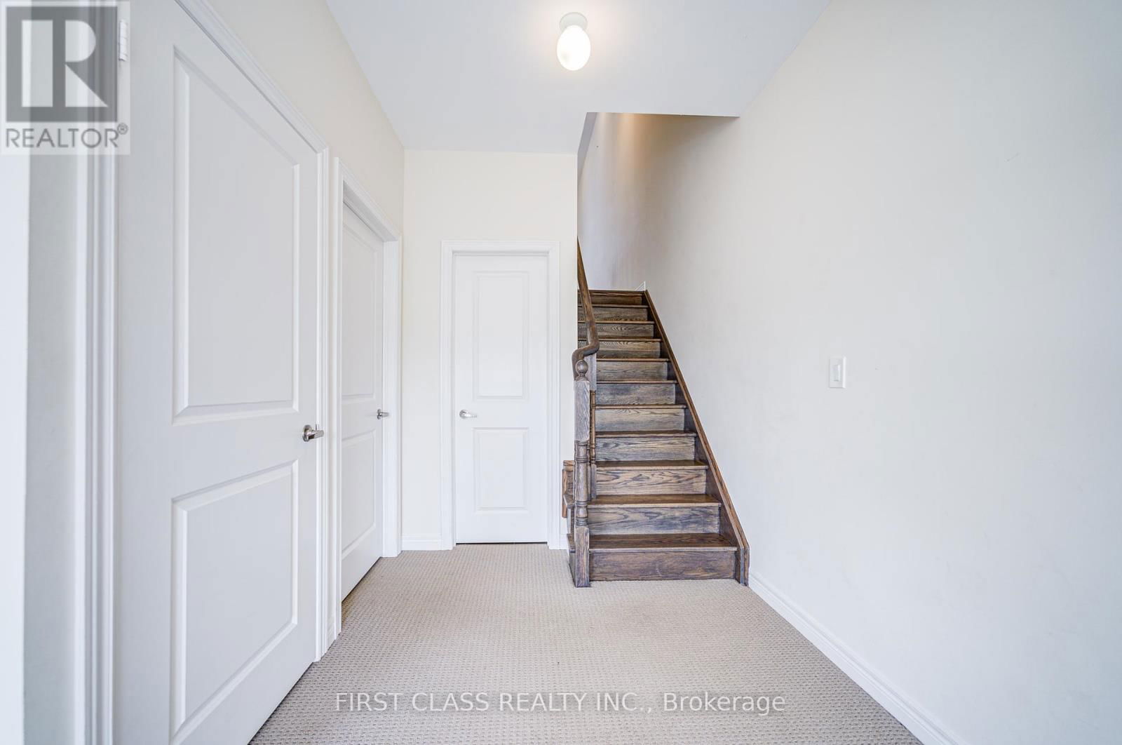 25 LASKIN DRIVE Image 6