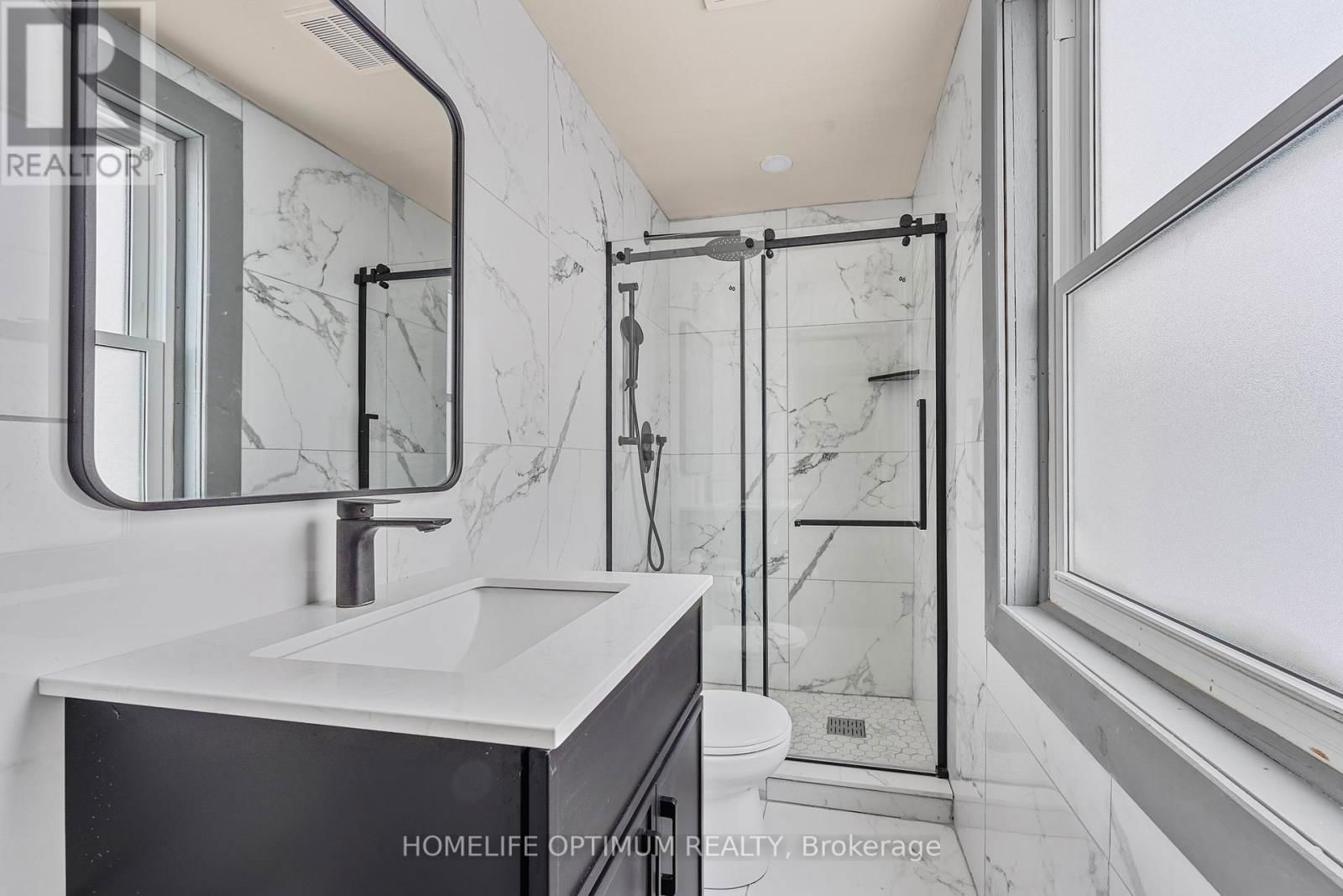 209 BARRIE STREET Image 12