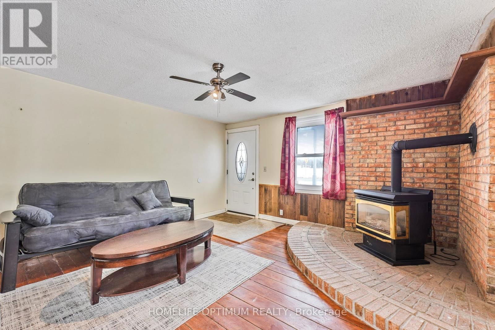 209 BARRIE STREET Image 7