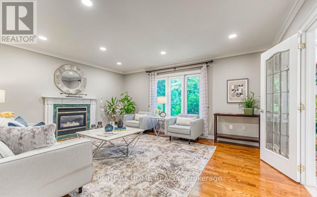 572 WYCLIFFE AVENUE Image 25