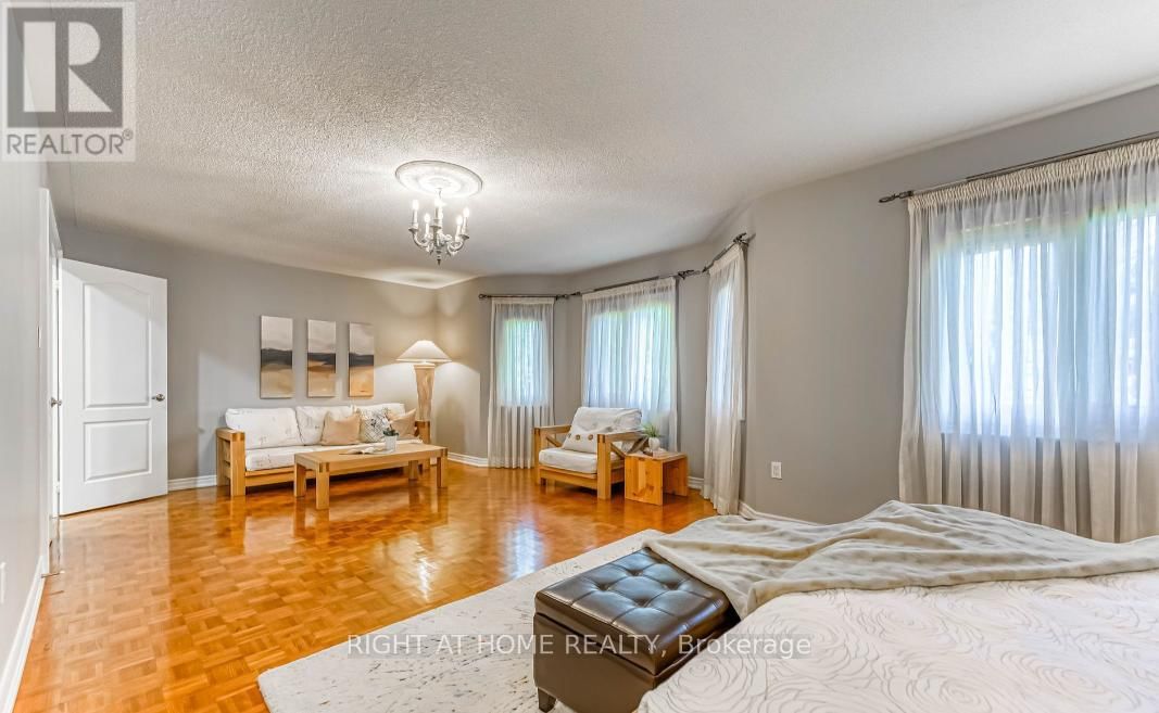 572 WYCLIFFE AVENUE Image 28