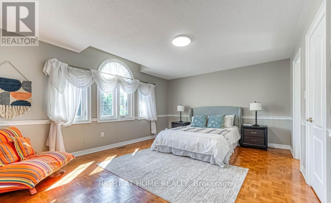 572 WYCLIFFE AVENUE Image 29