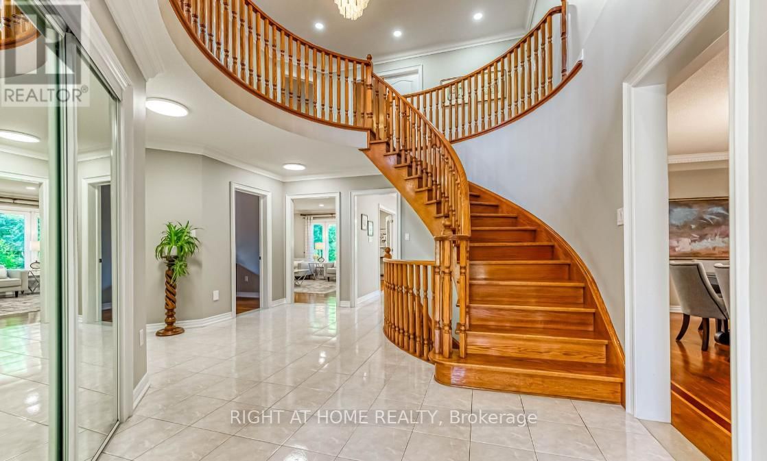 572 WYCLIFFE AVENUE Image 5