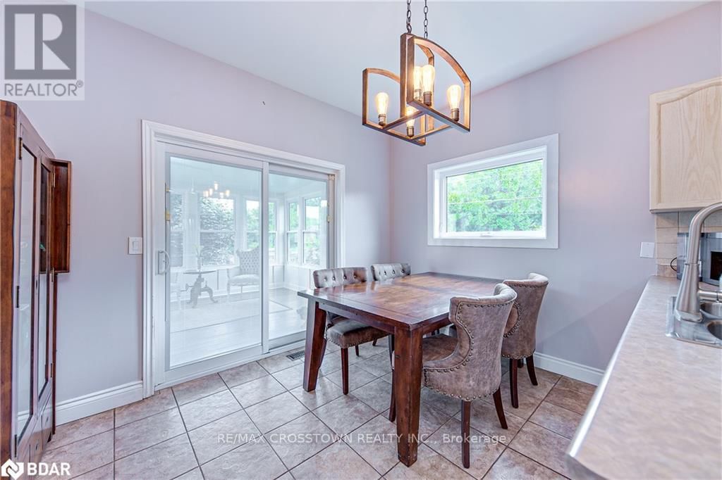 1104 ALFRED STREET Image 10
