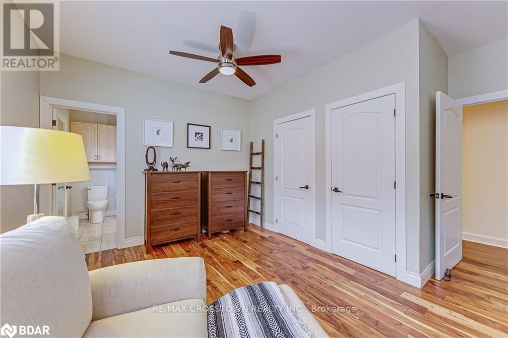1104 ALFRED STREET Image 14