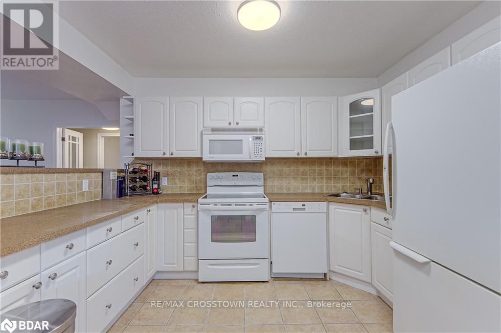 1104 ALFRED STREET Image 28