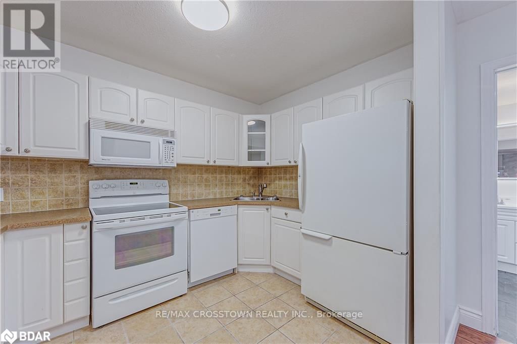1104 ALFRED STREET Image 29