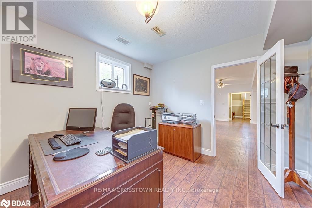 1104 ALFRED STREET Image 31