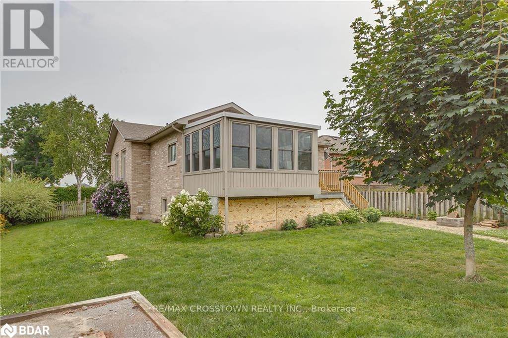 1104 ALFRED STREET Image 34