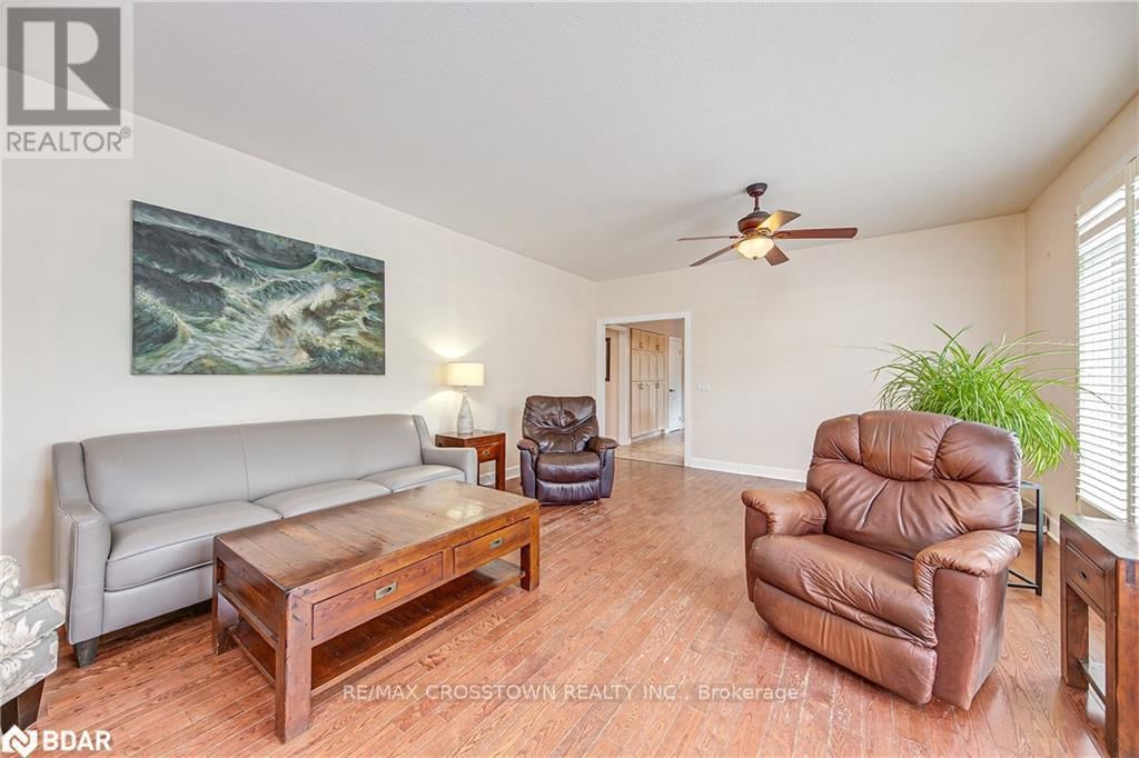 1104 ALFRED STREET Image 6