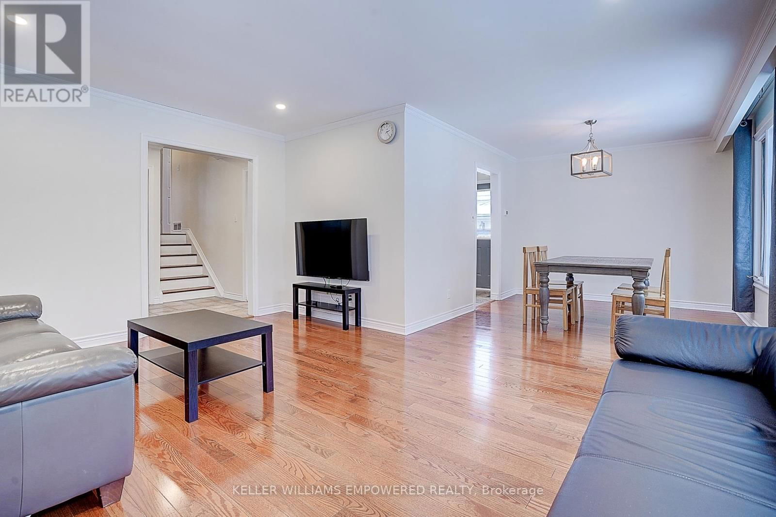 17 SIR KAY DRIVE Image 14