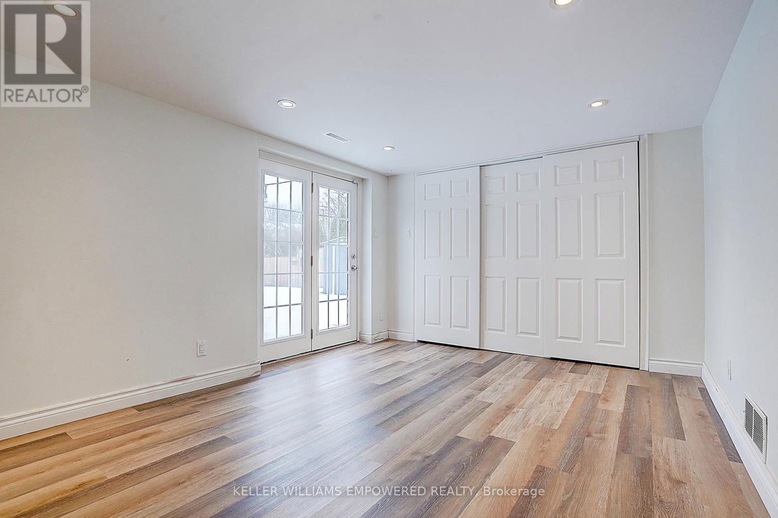 17 SIR KAY DRIVE Image 41