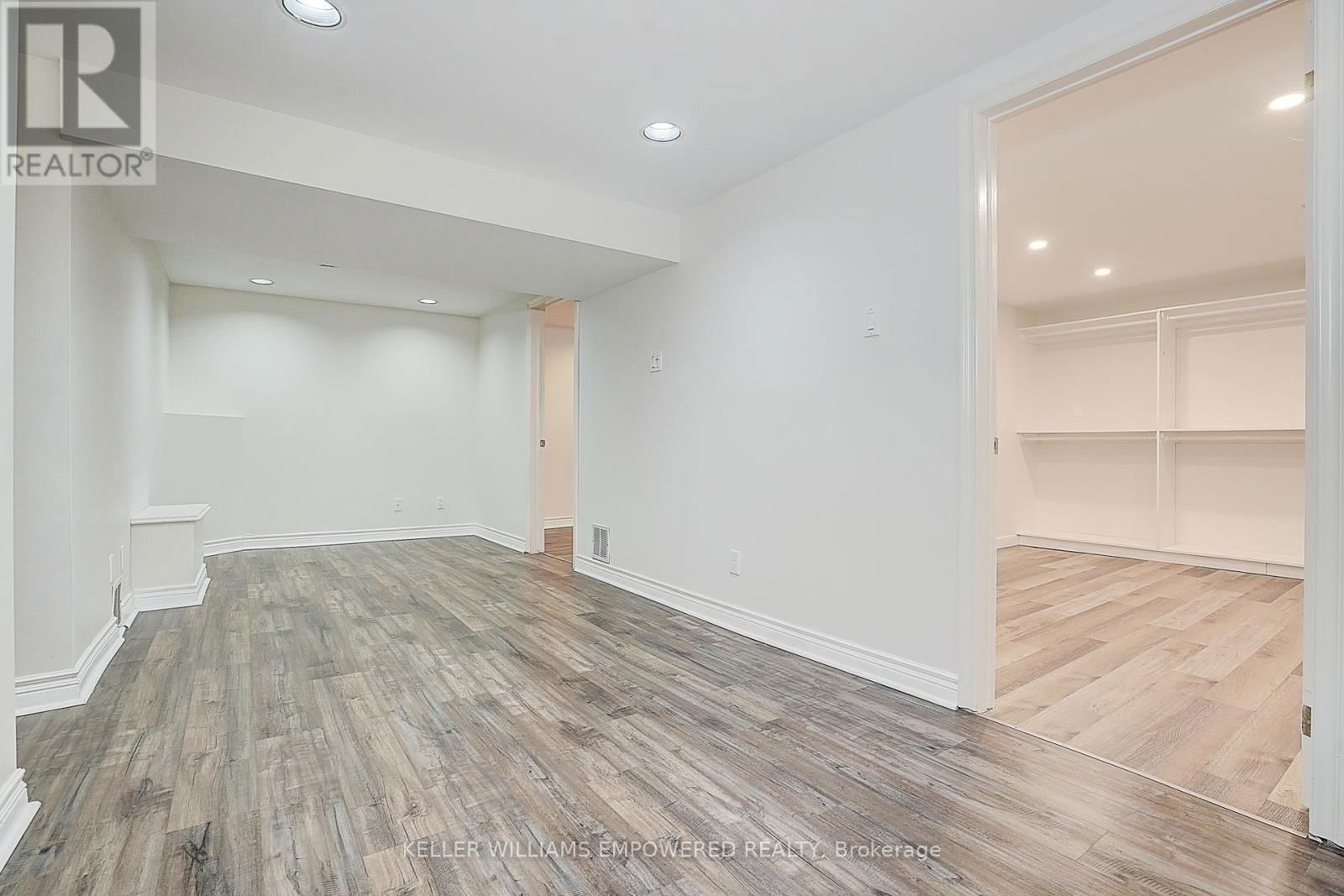 17 SIR KAY DRIVE Image 44