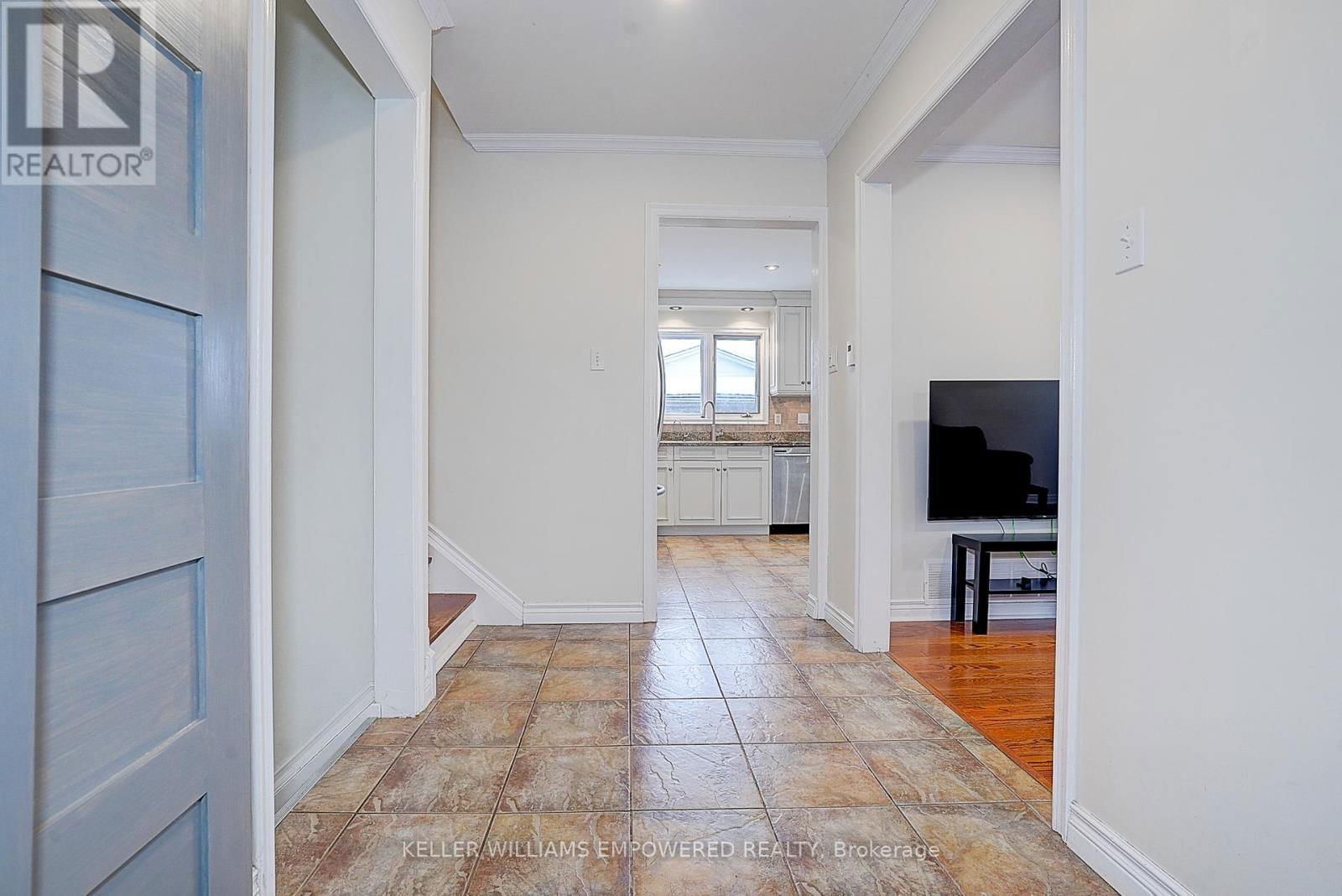 17 SIR KAY DRIVE Image 9