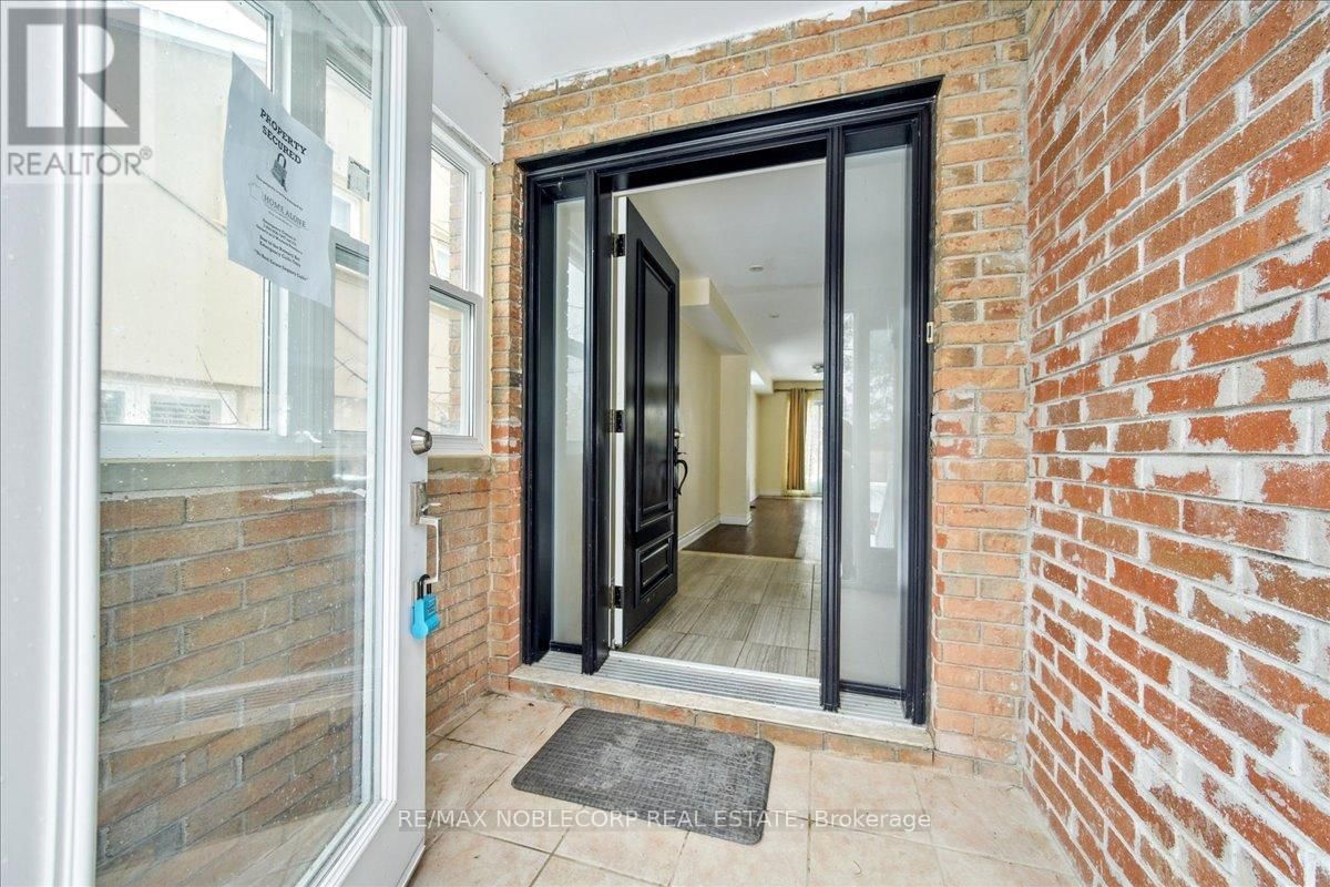 22 ELM GROVE AVENUE Image 12