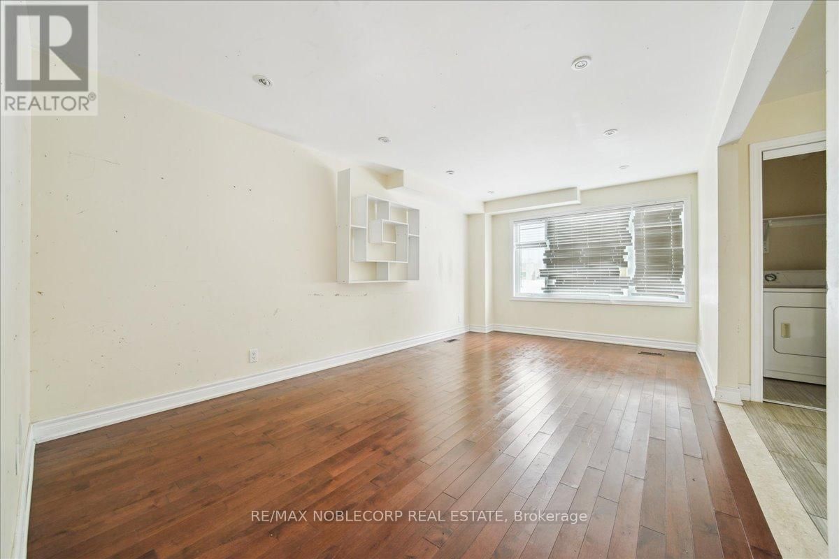 22 ELM GROVE AVENUE Image 14