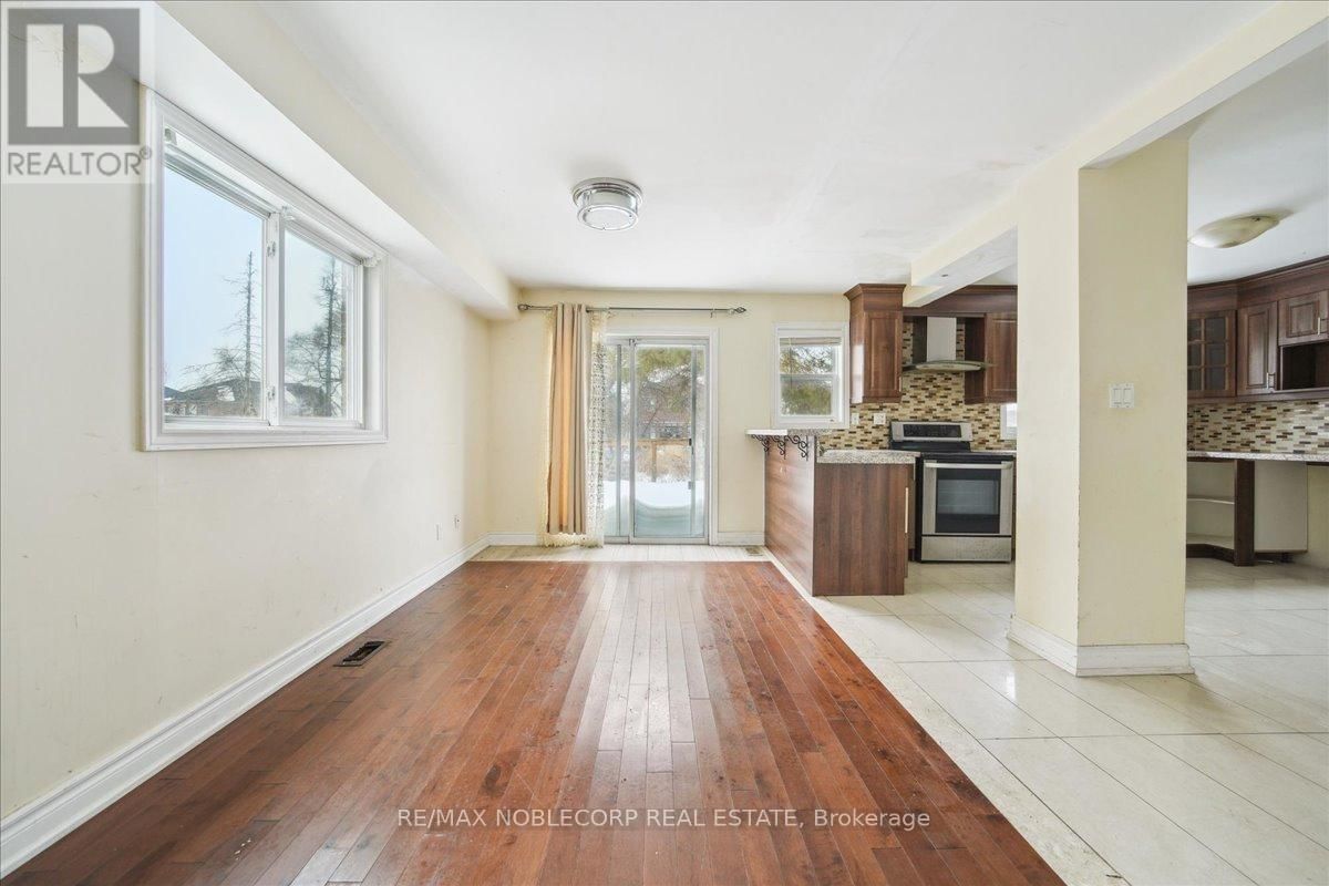 22 ELM GROVE AVENUE Image 16