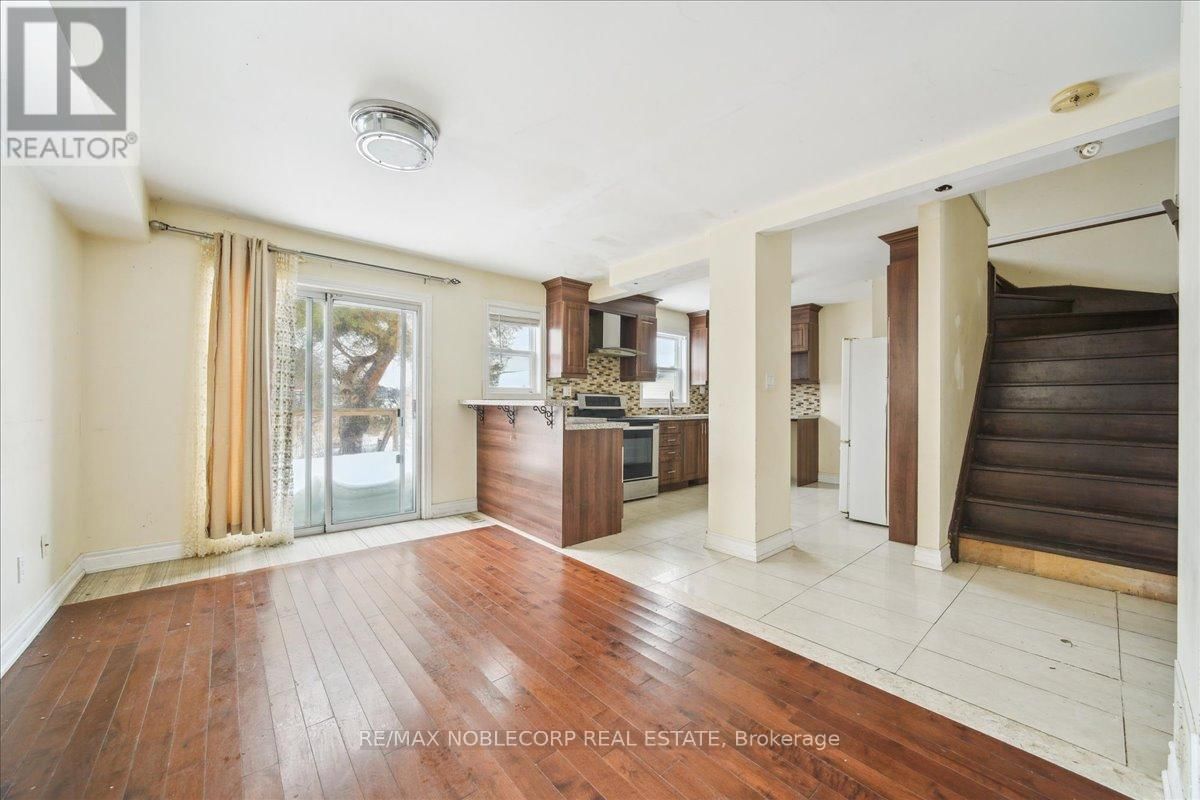 22 ELM GROVE AVENUE Image 17