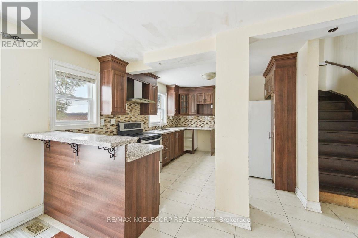 22 ELM GROVE AVENUE Image 21