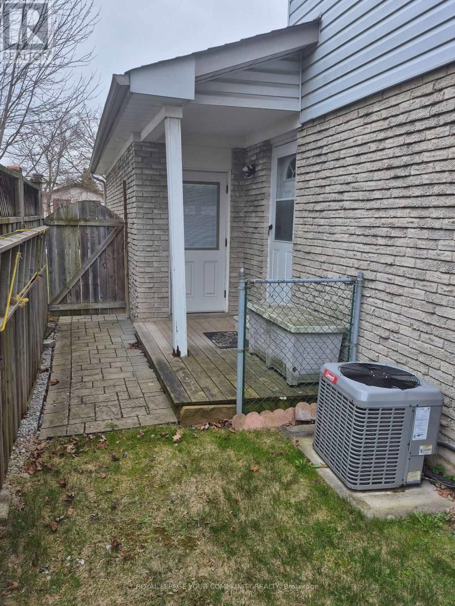 79 MAYVERN CRESCENT Image 27