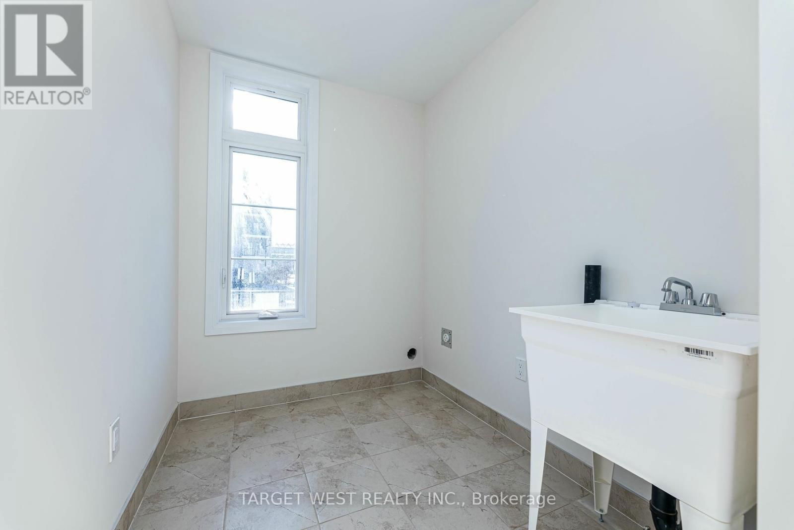 23 ARCHAMBAULT WAY Image 10