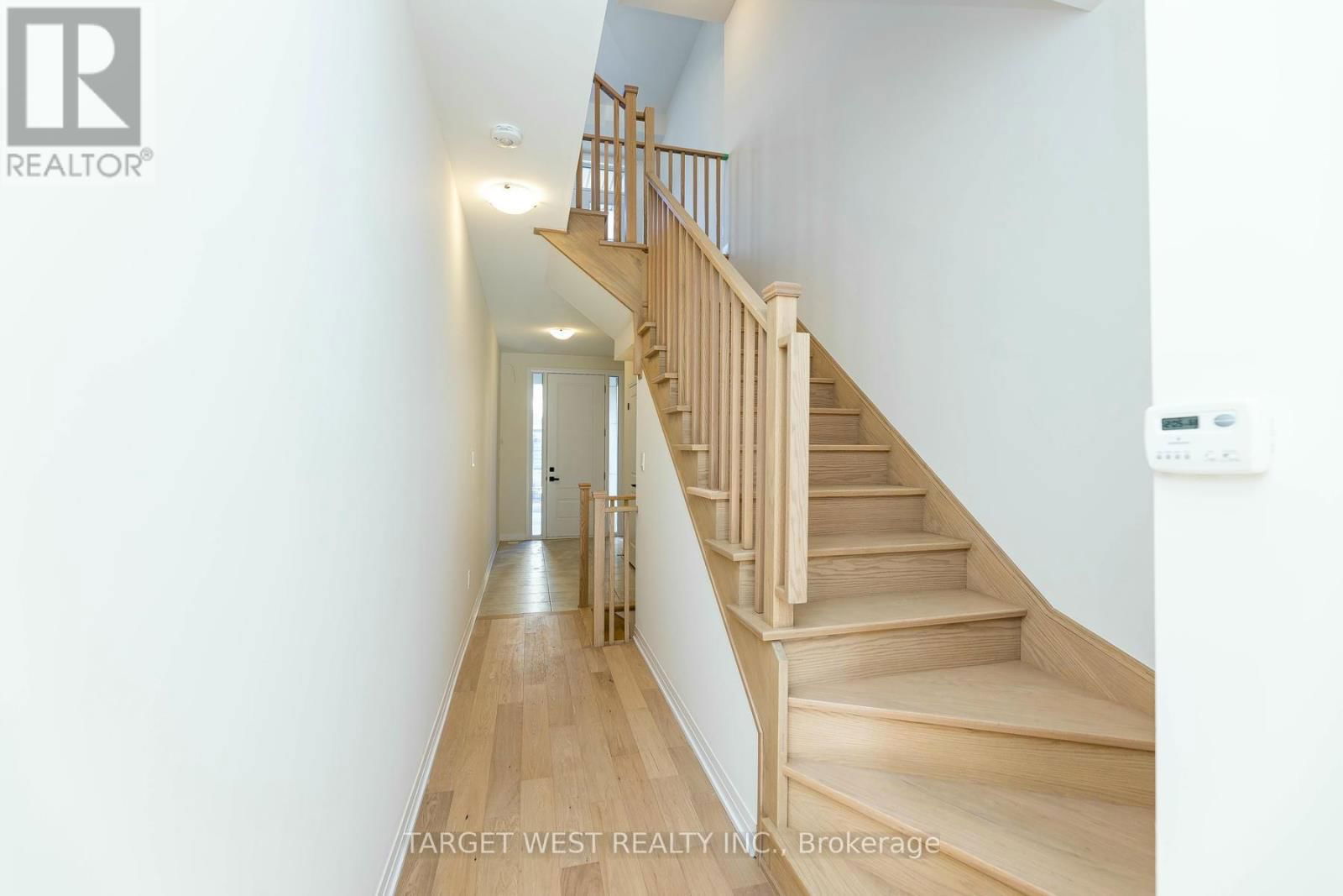 23 ARCHAMBAULT WAY Image 11