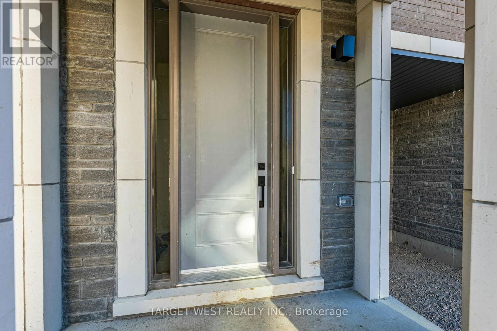 23 ARCHAMBAULT WAY Image 3
