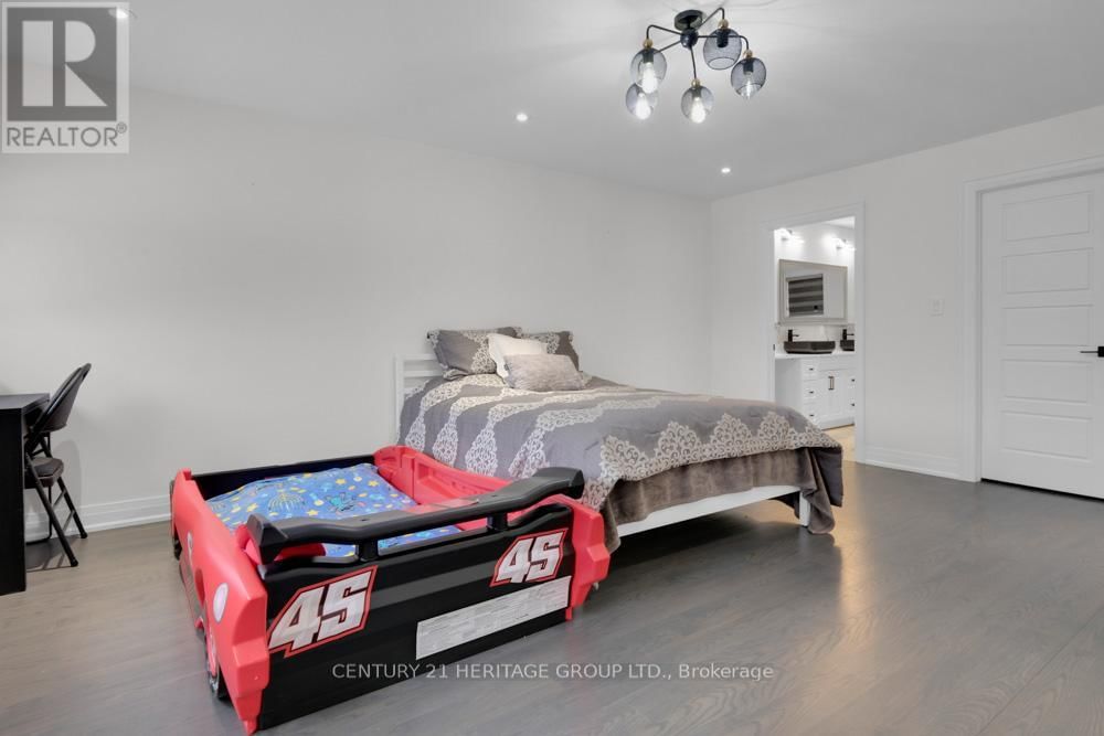 99 BENJAMIN DRIVE Image 27