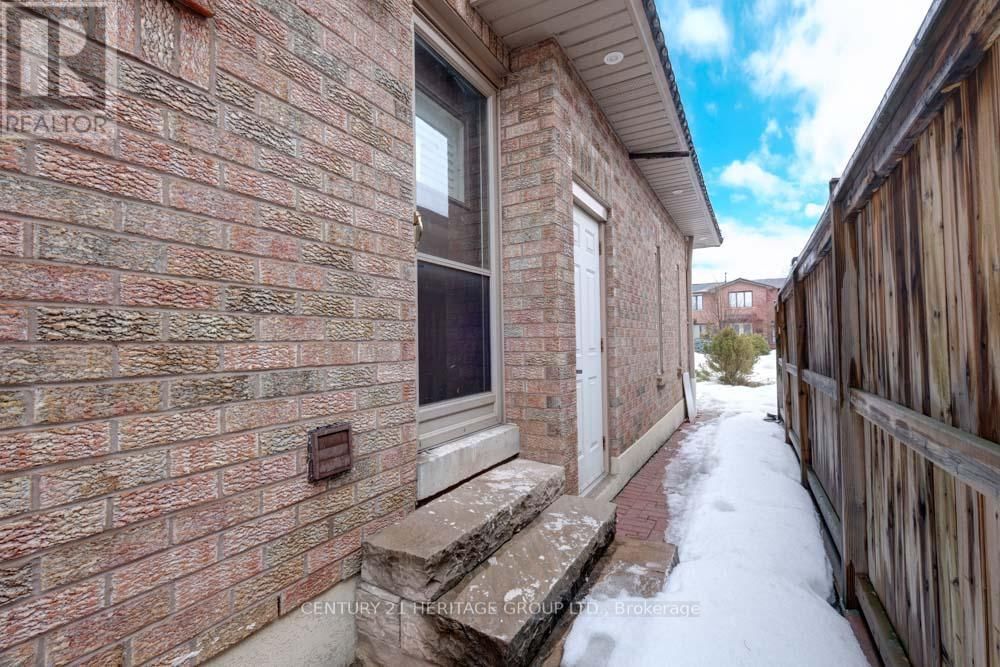 99 BENJAMIN DRIVE Image 8