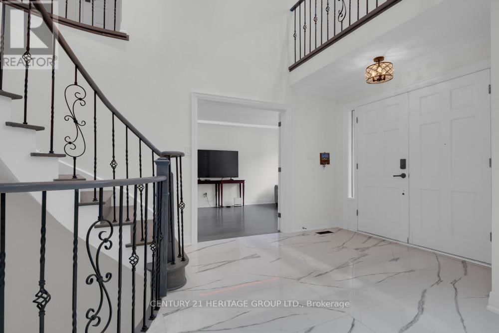 99 BENJAMIN DRIVE Image 9