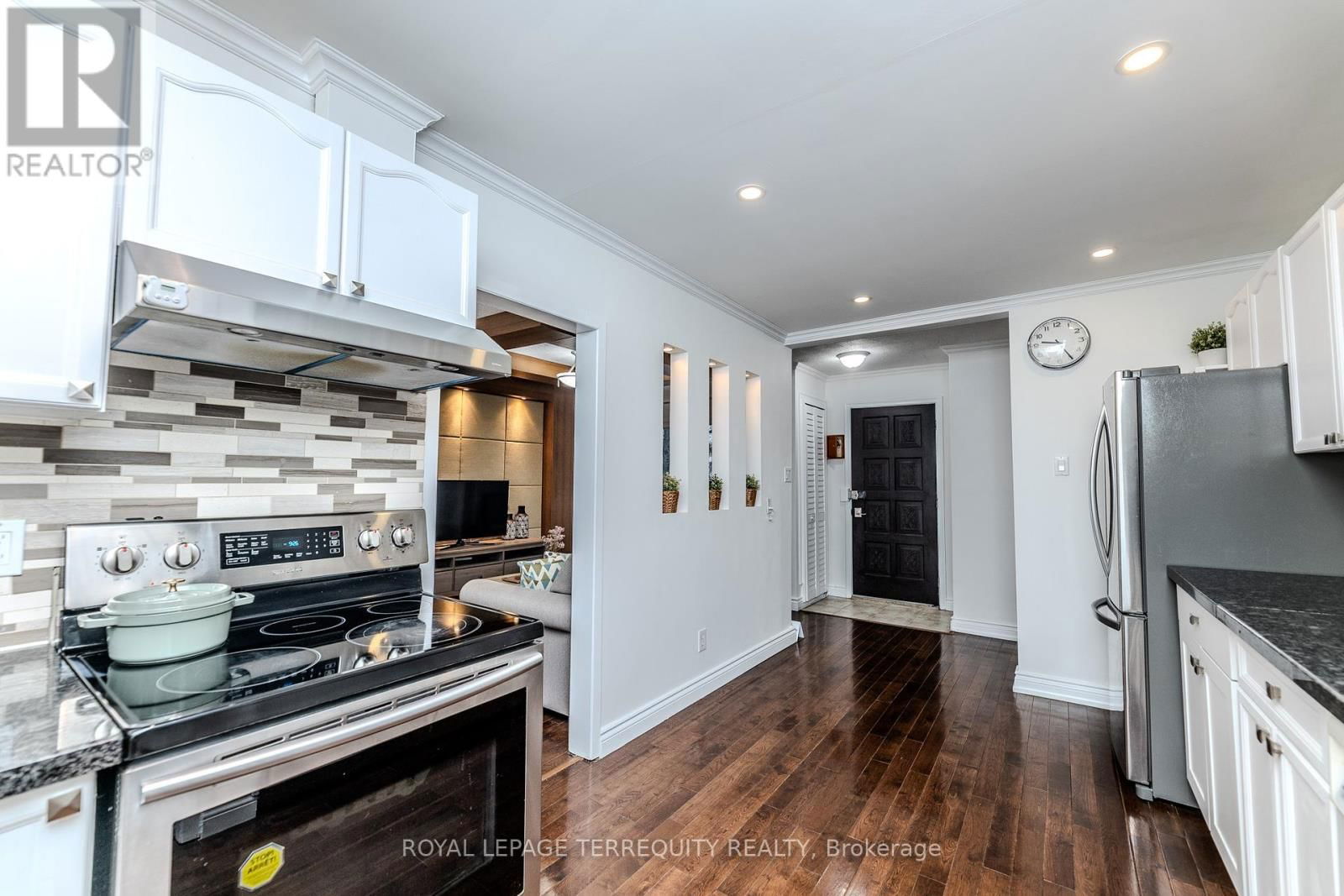 96 TALMAGE AVENUE Image 11