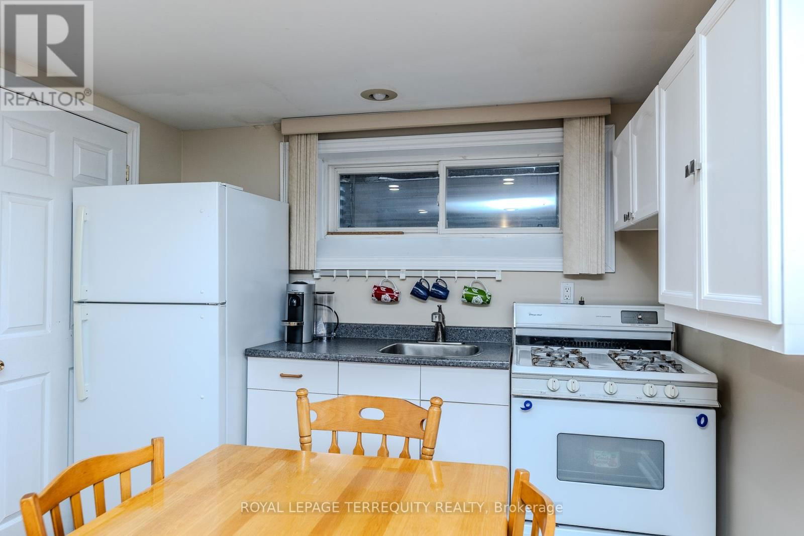 96 TALMAGE AVENUE Image 27